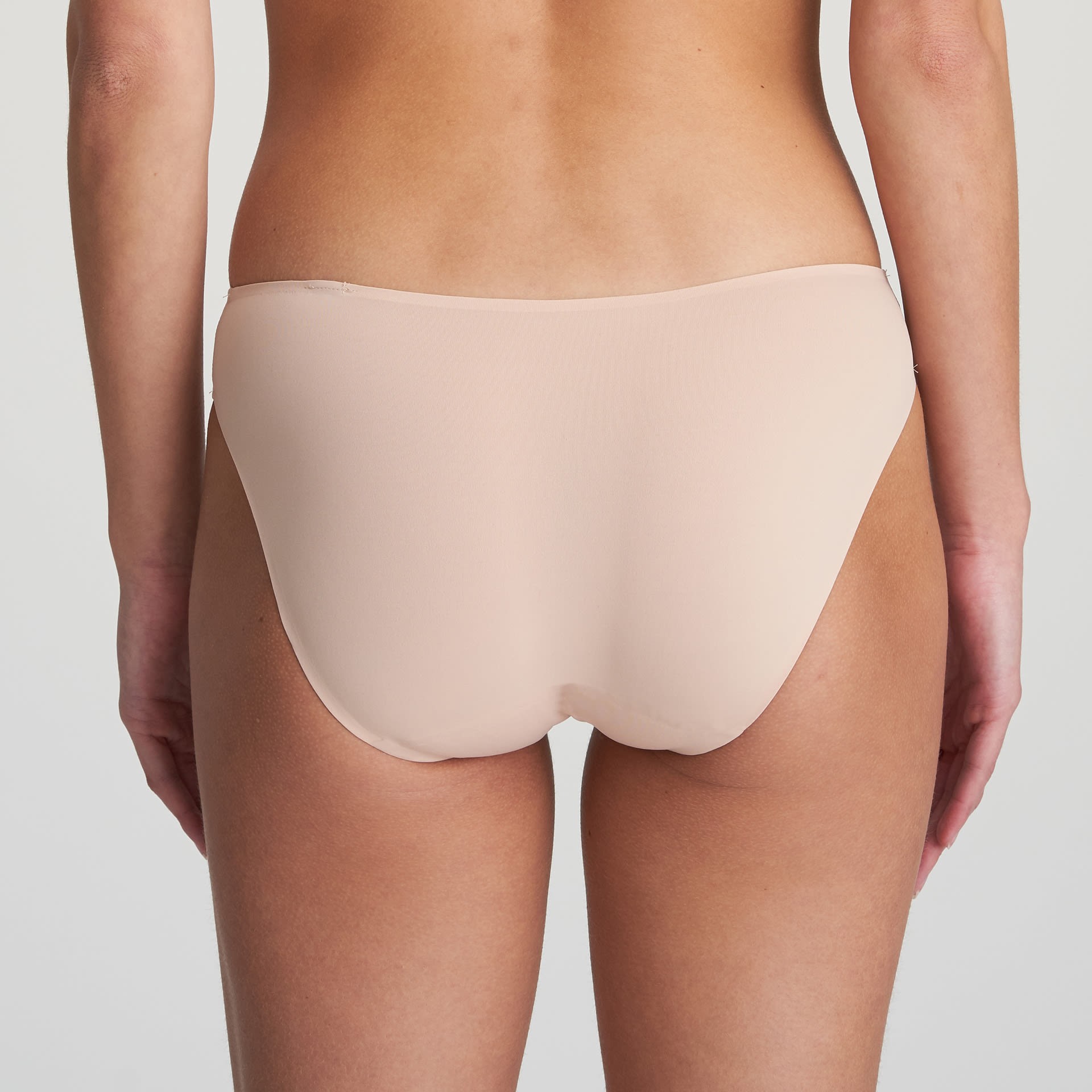 Marie Jo Tom Brief