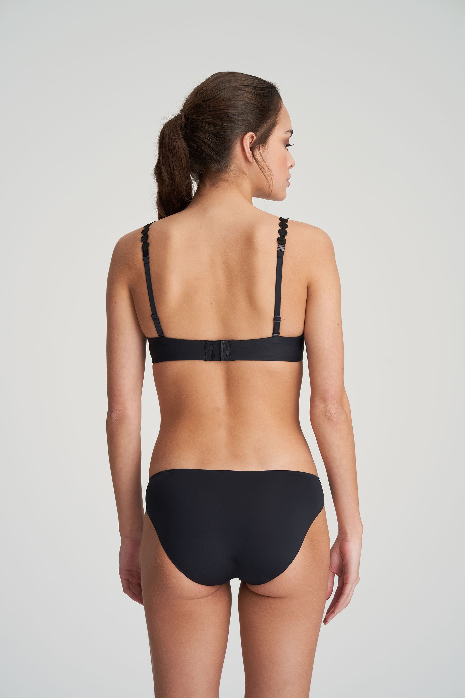 Marie Jo Tom Brief