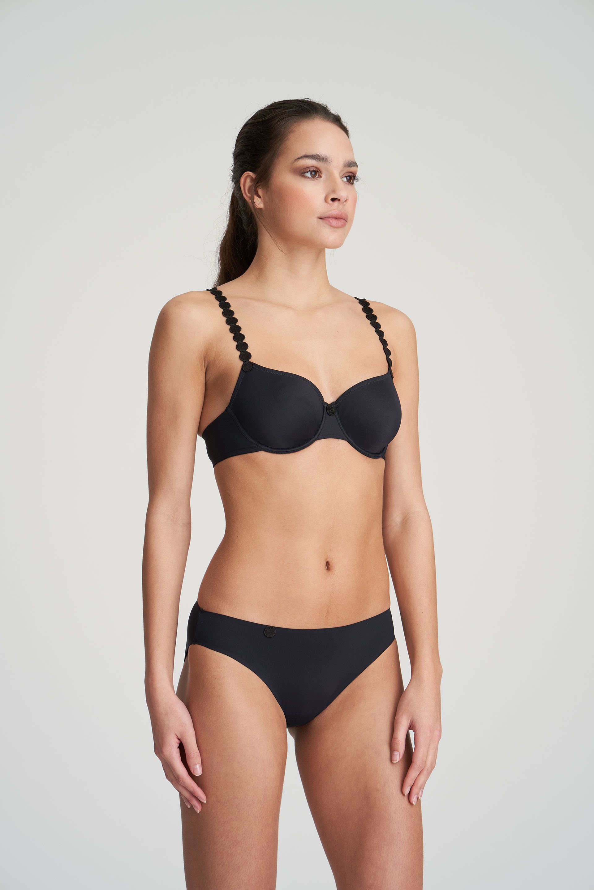 Marie Jo Tom Brief