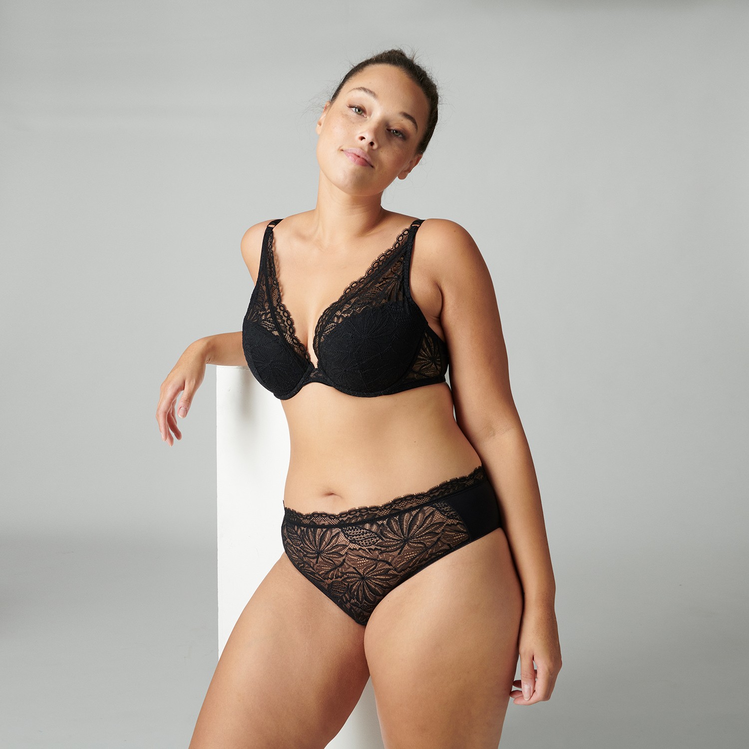 Simone Pérèle Exotica Brief
