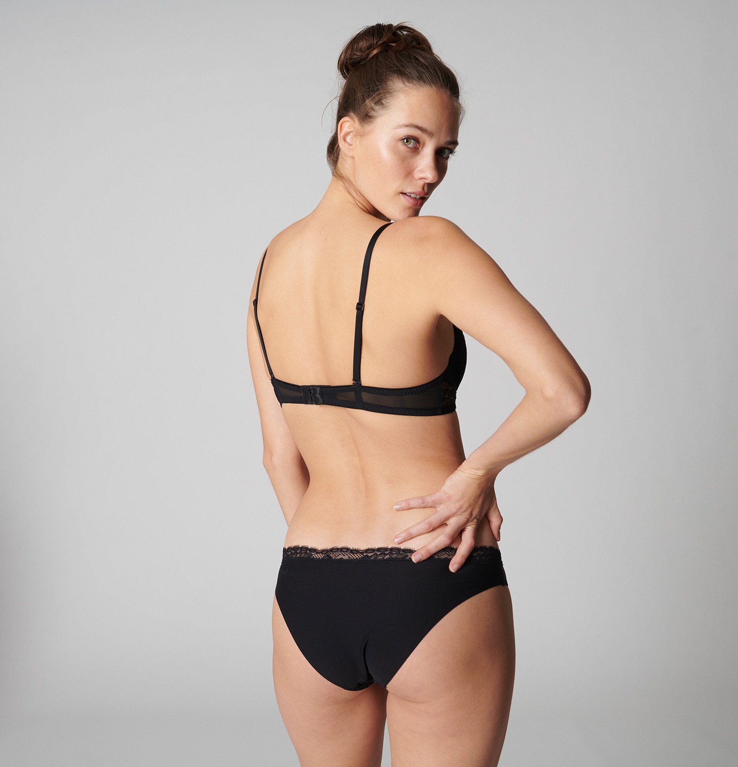 Simone Pérèle Exotica Brief