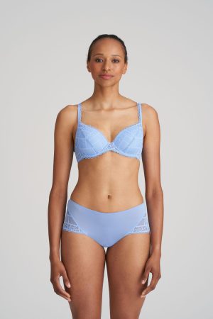 Where to find lingerie in Montreal: Collange lingerie 