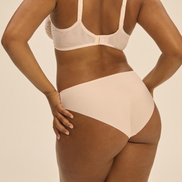 Simone Pérèle Intrigue Culotte