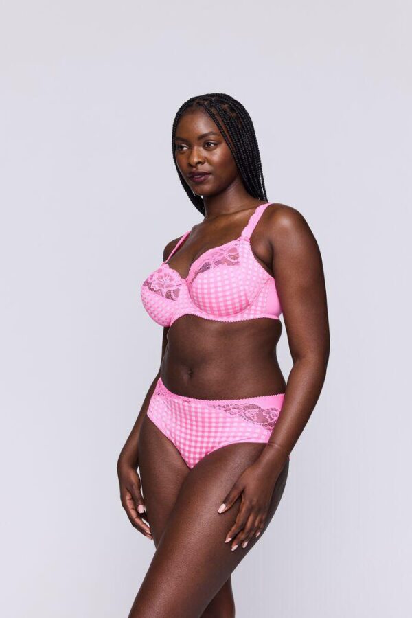 PrimaDonna Madison Full Brief