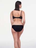 C12M80-011-FLEURS-WIREFREE_TRIANGLE-BK.jpg
