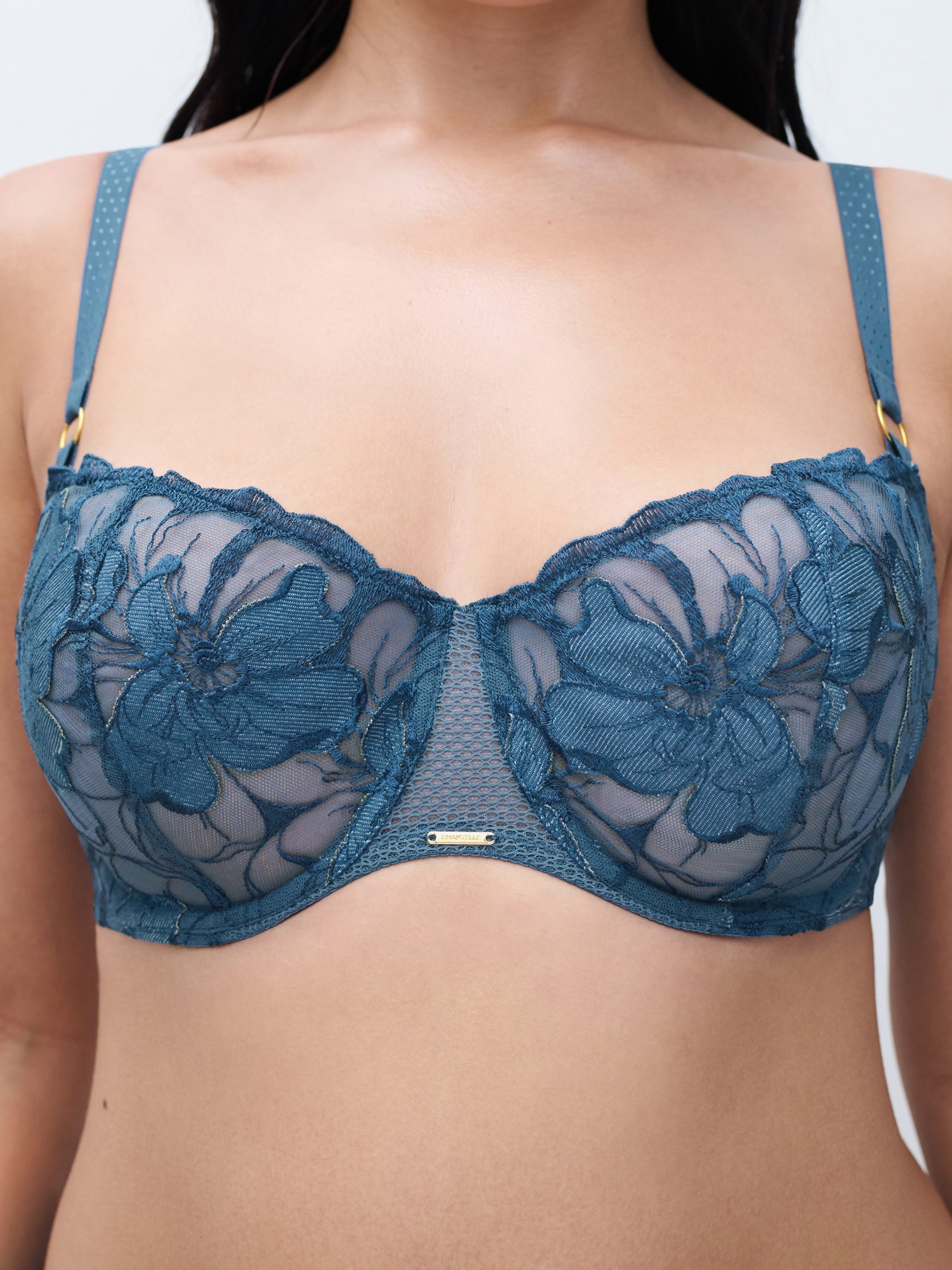 C12Q50-A54_E75_FLEURS-SIGNATURE_ECOM_CROP_WEB_OB_DS