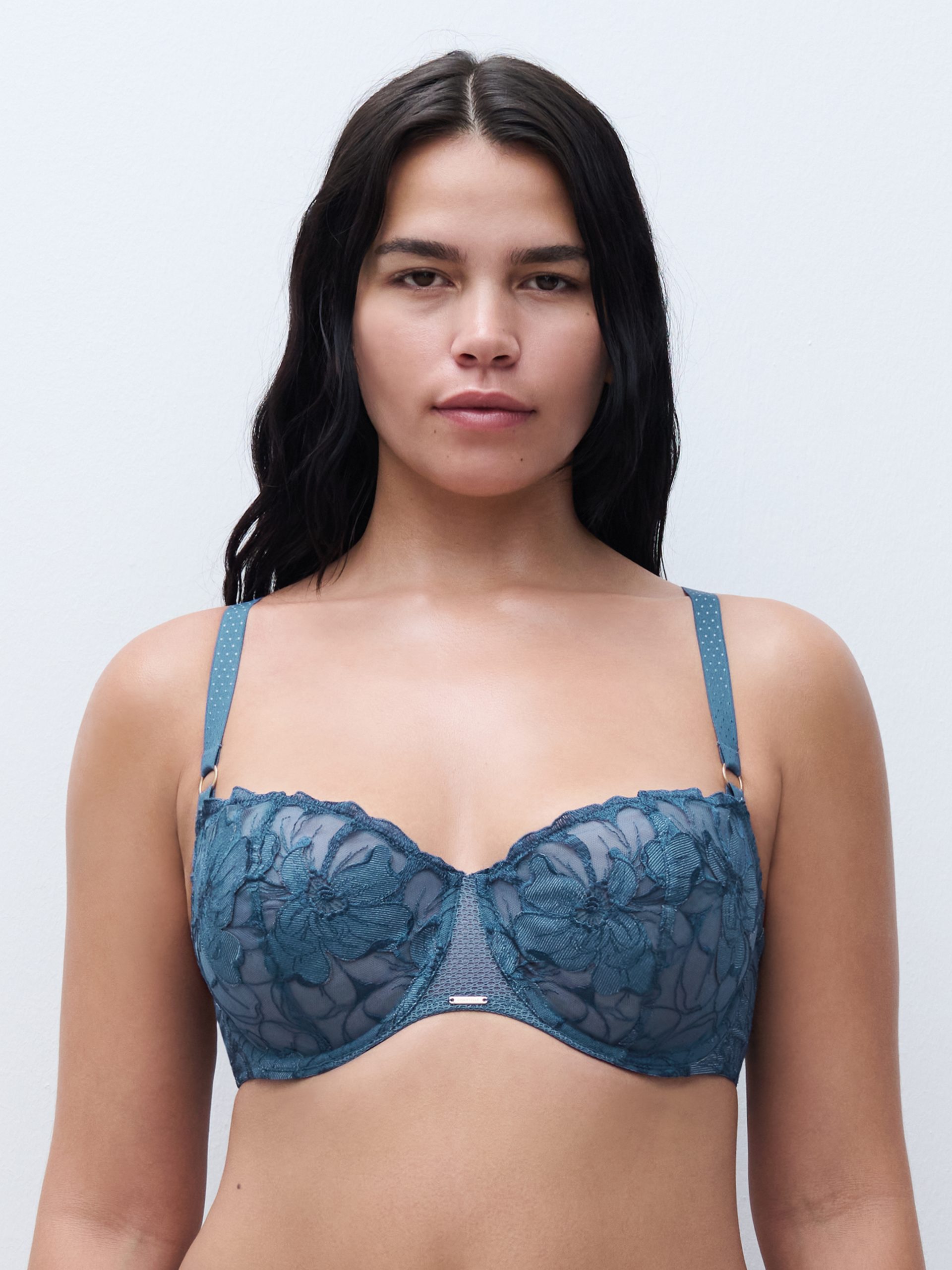 C12Q50-A54_E75_FLEURS-SIGNATURE_ECOM_CROP_WEB_OB_FT