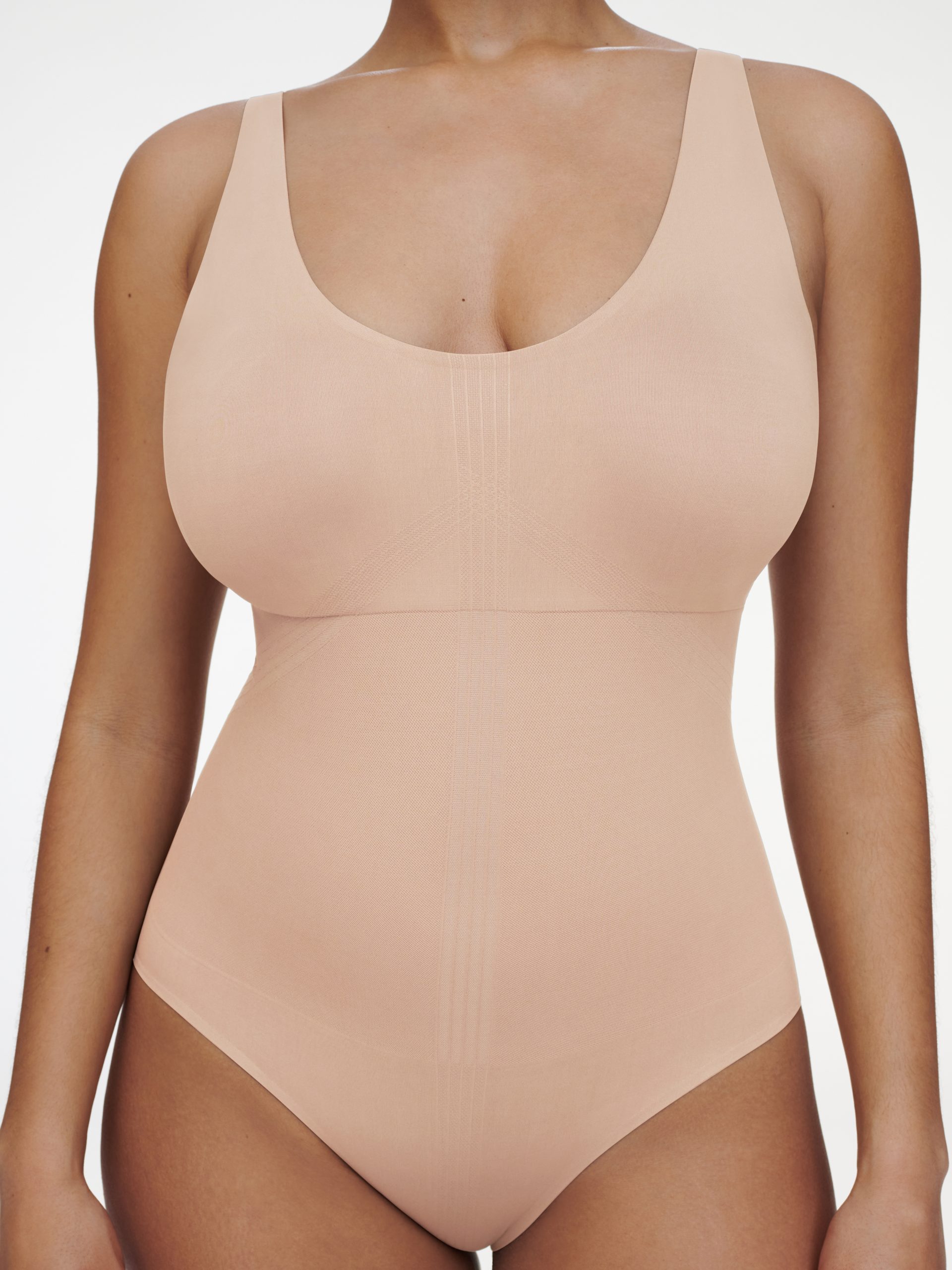 C10UT0-00Q_L_SMOOTHCOMFORT_ECOM_CROP_PRINT_OB_DS