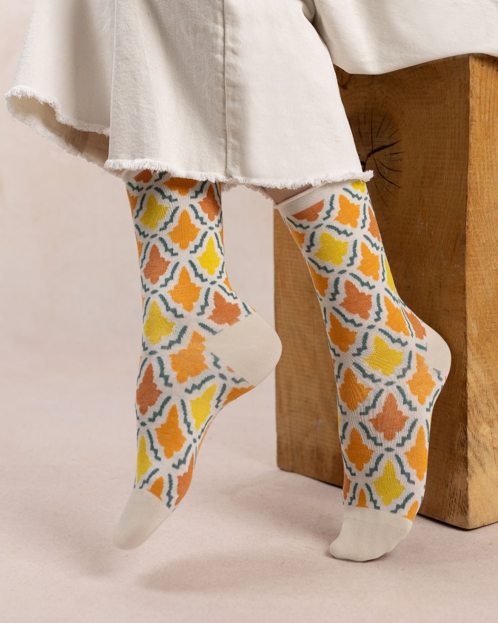 velvety-mosaic-socks (2)